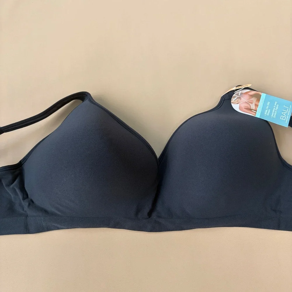 Bali Comfort Revolution 40DD Black Seamless 4 Way Stretch T-shirt Bra New